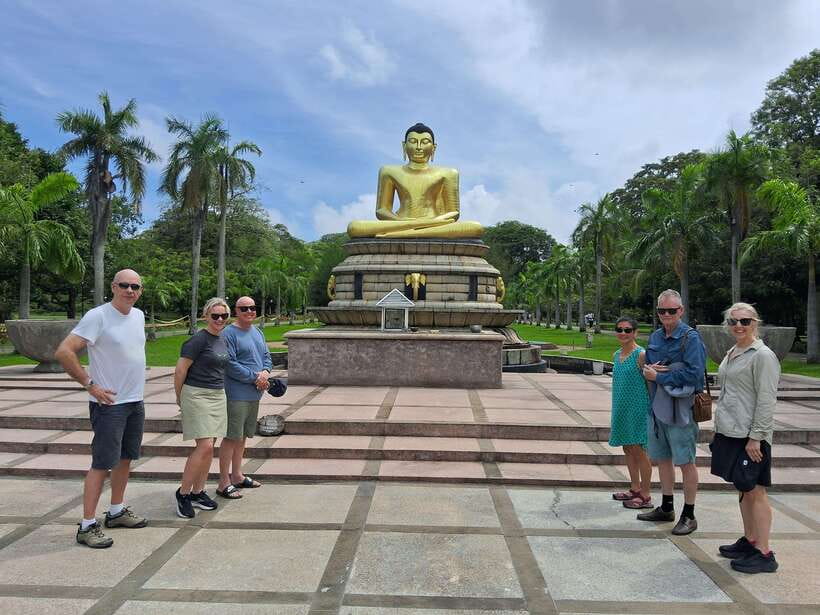 Colombo: Local Guide with Colombo City Tour by Tuk Tuk - Maritime Museum, Sambodhi Chaithya, and the Lighthouse