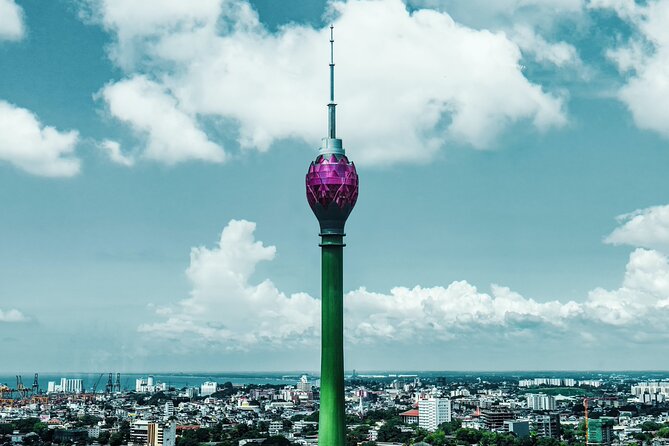 Colombo: Lotus Tower Experience with Lunch or Dinner Buffet - What the $69 price includes