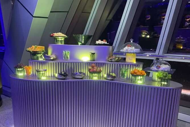 Colombo: Lotus Tower Experience with Lunch or Dinner Buffet - Arriving at the tower and finding Blue Orbit