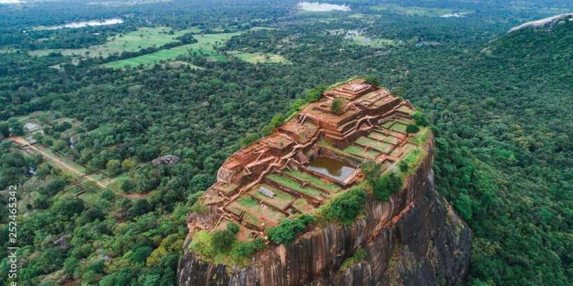 Colombo/Negombo to Sigiriya, Dambulla & Jeep Safari Day Tour - The spice garden: useful introduction or sales stop?