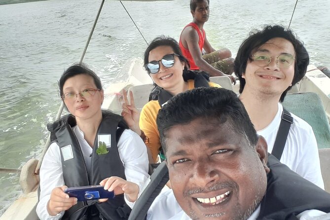 Colombo private city tour by tuk tuk morning and evening - Key points at a glance