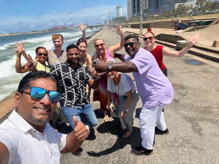 Colombo: Private City Tour by Tuk Tuk with Hotel Pickup - Old Parliament and Independence Memorial Hall
