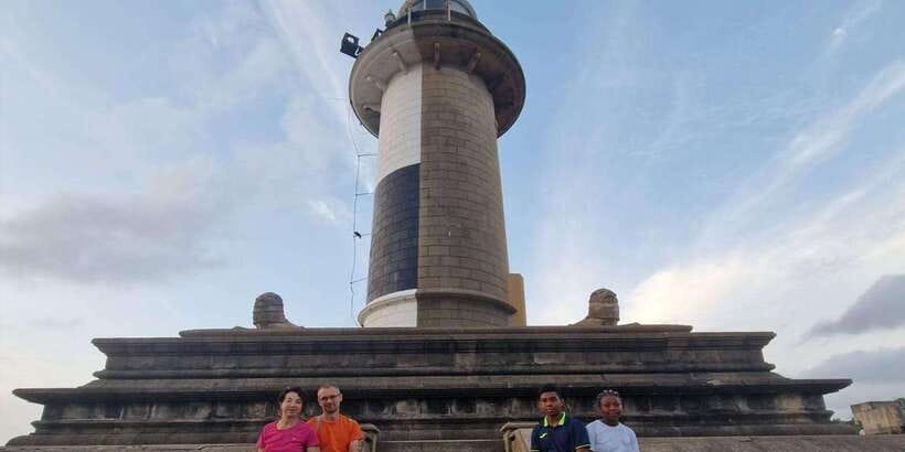 Colombo: Private City Tour by Tuk Tuk with Hotel Pickup - Pettah: the tour’s strongest street-level stop