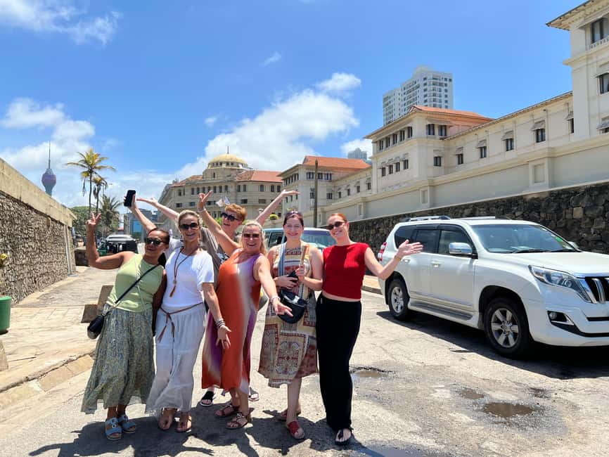 Colombo: Private City Tour by Tuk Tuk with Hotel Pickup - Food markets, street scenes, and shopping choices