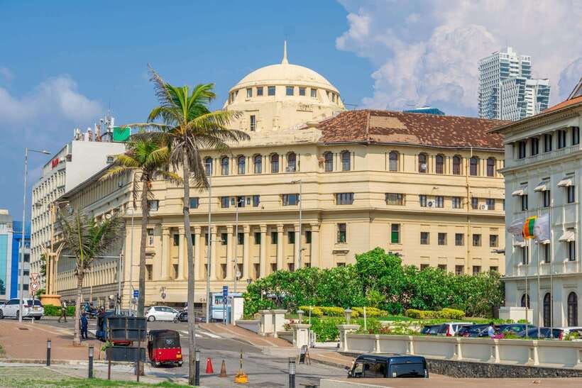Colombo: private city tour from Negombo with hotel transfers - From Negombo to Colombo in about an hour