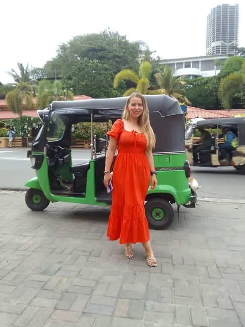 Colombo: Private City Tuk-Tuk Tour with Local Guide & Pickup - Why a tuk-tuk works so well in Colombo