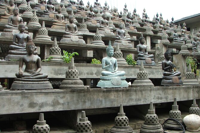 Colombo Sightseeing and Shopping Private Tour Including Lunch - Galle Face Green and the Colombo shoreline