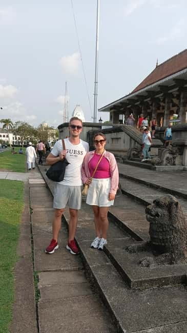 Colombo: Sightseeing Tour by Tuk Tuk Safari - All Inclusive - Floating Market and Lotus Tower