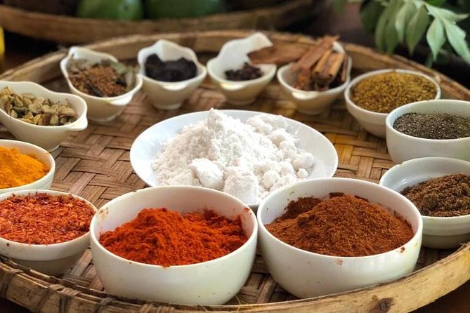 Cook with Wasantha - Starting in Unawatuna with a tuk-tuk to the market