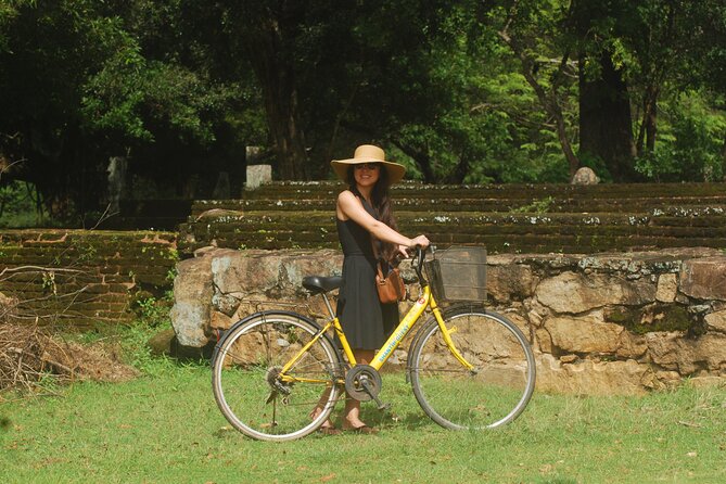 Day out to Galle[Stilt Fishing. Turtle watching.Cinnamon Farm] - Lunch, shopping, and the pace of the day
