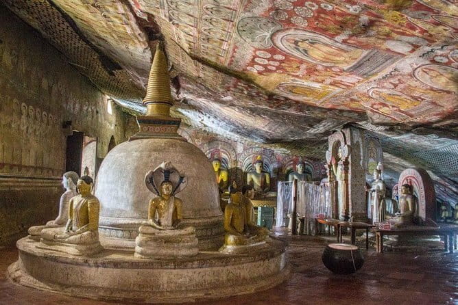 Day Tour Kandy to Sigiriya with Dambulla Cave Temple Excursion - Transport, flexibility, and the private format