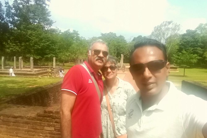 Day tour sigiriya to anuradhapura - Jaya Sri Maha Bodhi, a living sacred tree