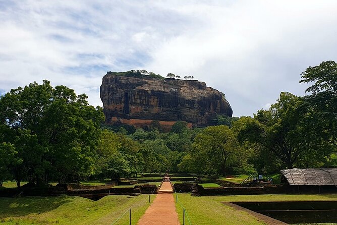 Day Trips from Kandy to Sigiriya with Village Experiences - Sigiriya Rock Fortress, the morning centerpiece