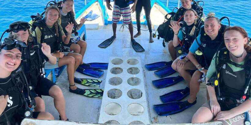 Discover Scuba Diving : Hikkaduwa : Scuba Diving - What the price includes at $91