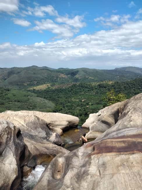 Ella: All-Inclusive Diyaluma and Ravana Waterfalls Day Tour - Tuk-tuk travel through the hill country