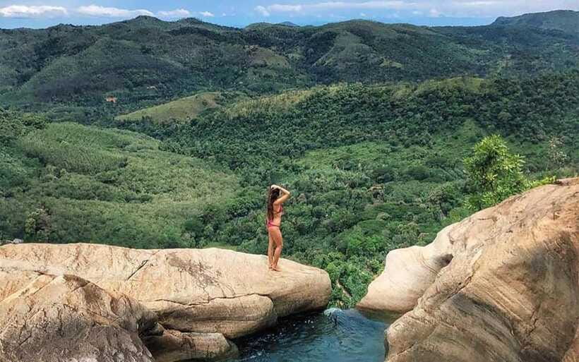 Ella: Ravana and Upper Diyaluma Falls Guided Tour - Who should book this tour?