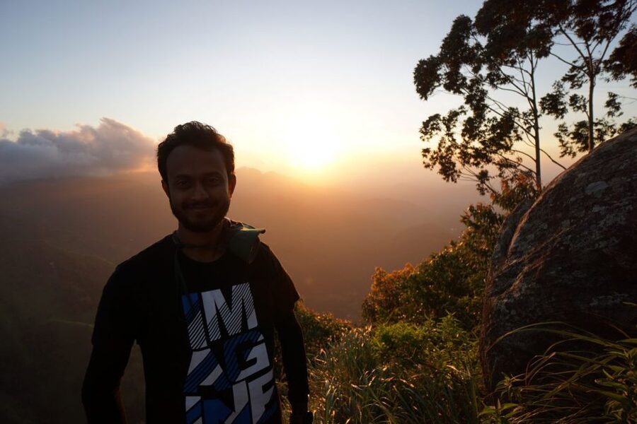 Ella Rock & 9 Arch Bridge, Little Adams Peak with Transfer - What the guide adds to the experience