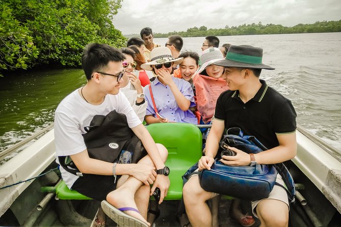 Exclusive: Southern Sri Lanka Sightseeing Private Day Trip - Cruising the Madu River estuary