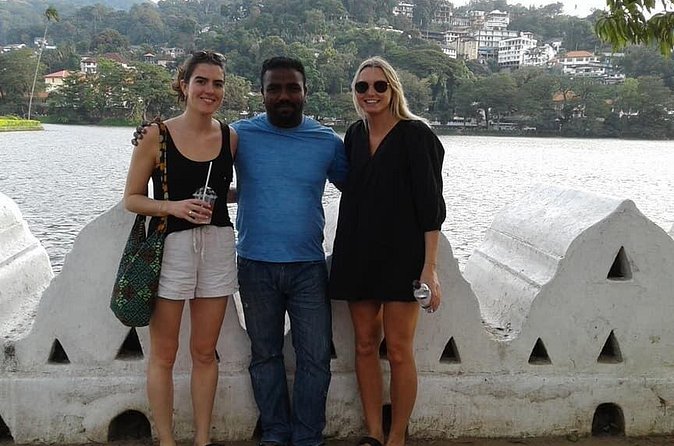 Explore Kandy Full Day Tuk Tuk City Tour - Kandy Market Hall: ordinary life in a compact visit