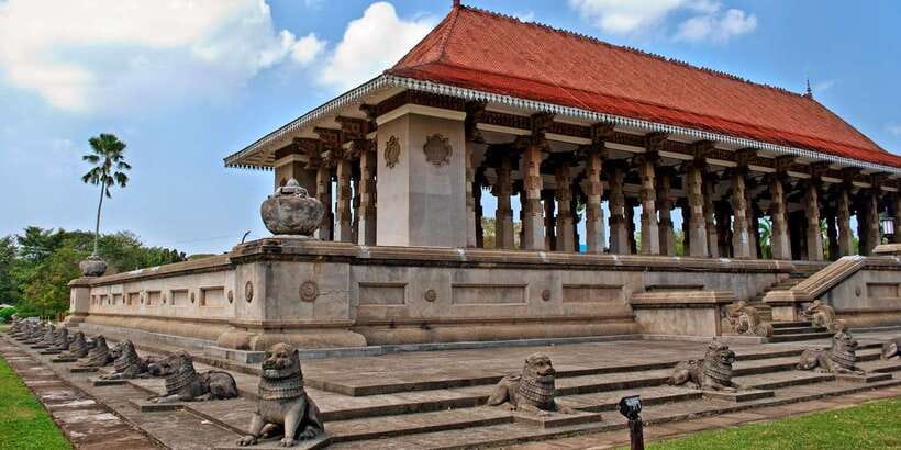 Explore The Colombo City by Private Tuk Tuk or Car - Tuk tuk or car: which should you choose?