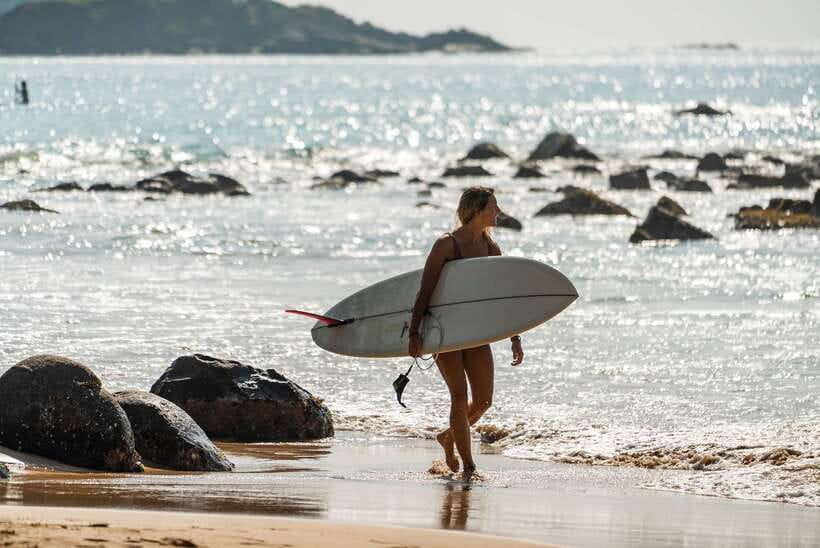 Explore the MAGIC of Sri Lanka in 7days -4 Star hotels Incl. - Day 4: Tea country, gardens, and mountain roads