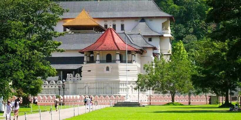 From Colombo: Kandy Full-Day Trip - Entering the Temple of the Sacred Tooth Relic