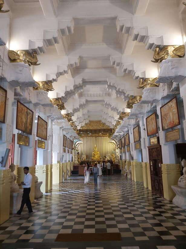 From Colombo: Kandy Temples and Pinnawala Full-Day Tour - Practical details that make the day easier