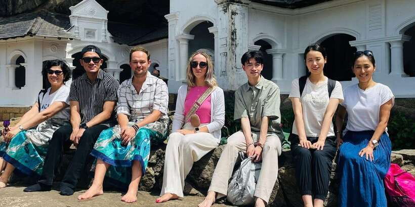 From Colombo: Sigiriya and Dambulla Day Trip with Safari - Dambulla Cave Temple before the heat
