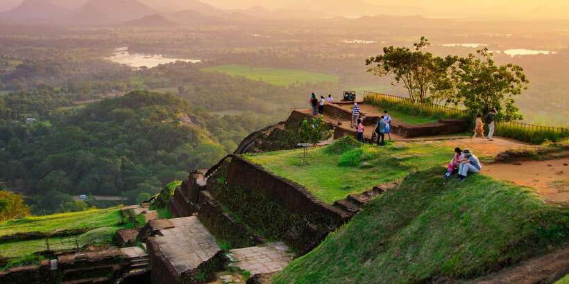 From Colombo: Sigiriya and Dambulla Day Trip with Safari - Choosing the national park safari