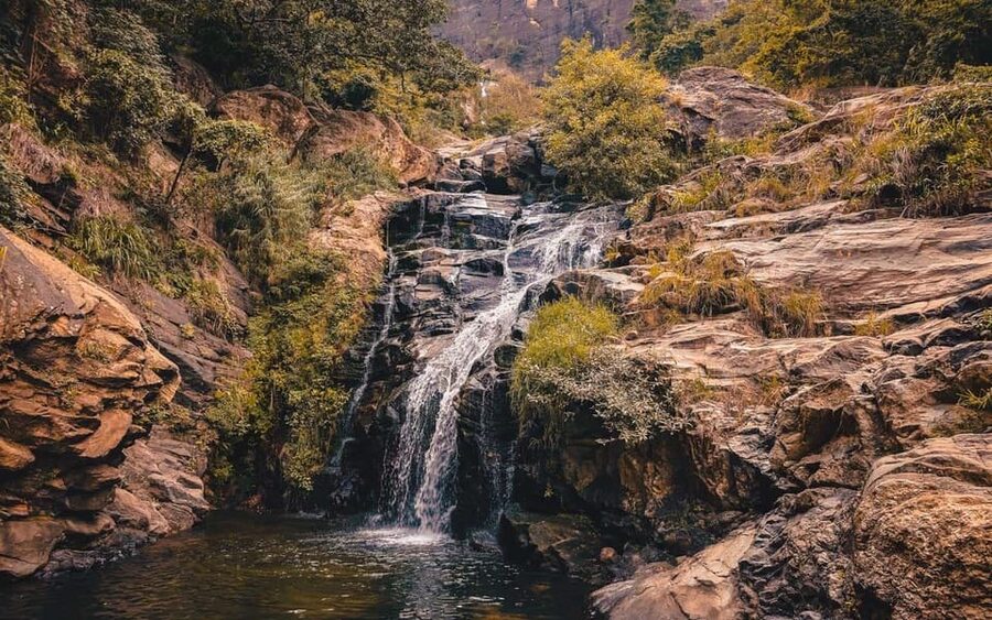 From Ella : Waterfalls, Nine Arch Bridge, Little Adam's Peak - Little Adam’s Peak at sunset