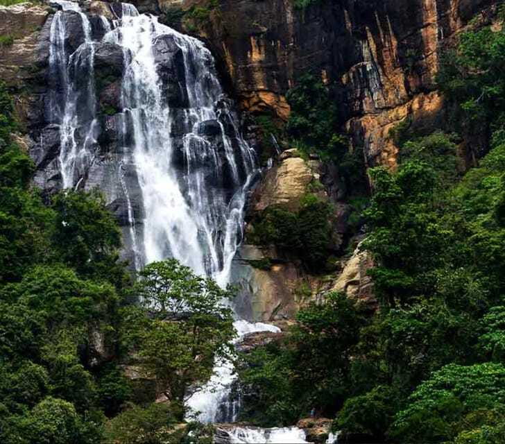 From Galle/Weligama/Mirissa/Tangalle: Day Trip to Ella - Ravana Waterfall is a quick, photogenic pause