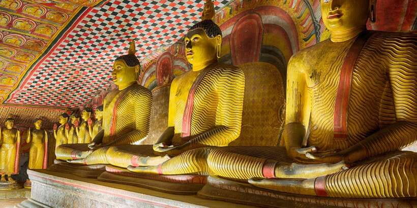 From Kandy: Sigiriya and Dambulla Day Trip - Dambulla’s cave temples and painted walls