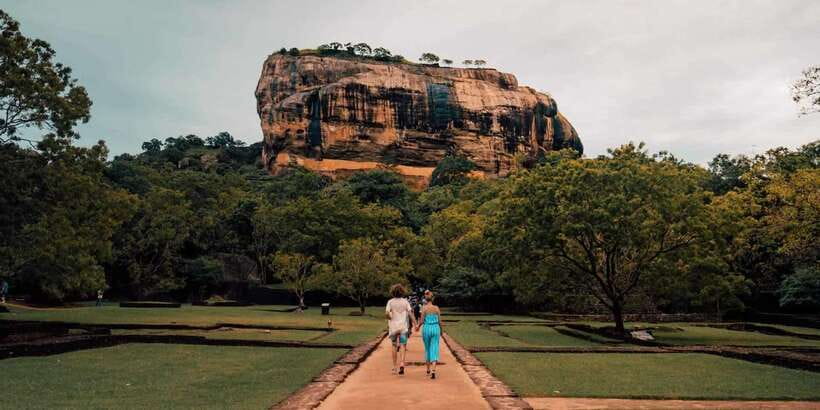 From Kandy: Sigiriya and Dambulla Day Trip - Who should book this day?