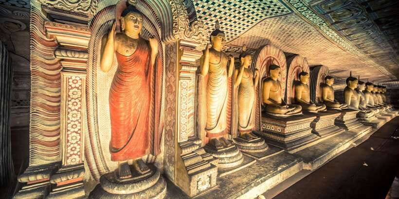 From Kandy: Sigiriya Rock & Dambulla Cave Temple Adventure - Choosing between Sigiriya Lion Rock and Pidurangala