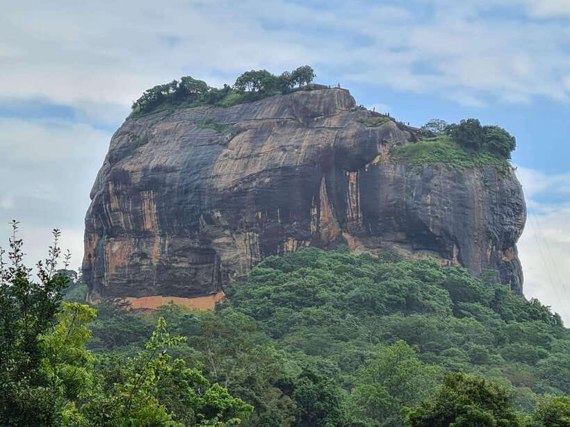 From Kandy: Sigiriya Rock Dambulla & Minneriya Jeep Safari - Dambulla Cave Temple and the Golden Temple
