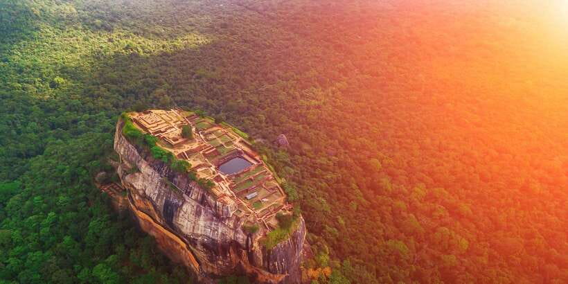 From Negombo: Sigiriya and Dambulla Day Trip and Safari - Practical packing and temple manners