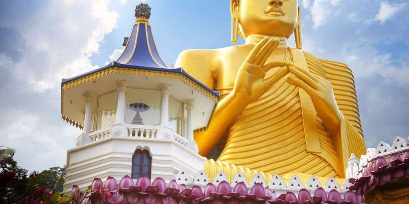 From Negombo: Sigiriya and Dambulla Day Trip and Safari - Climbing Sigiriya’s 1,250 steps