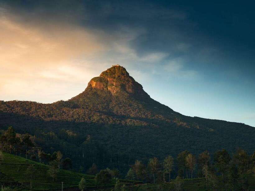 From Nuwara Eliya: Summit Bliss, Adams Peak Guided Hike - Leaving Nuwara Eliya at 9 pm