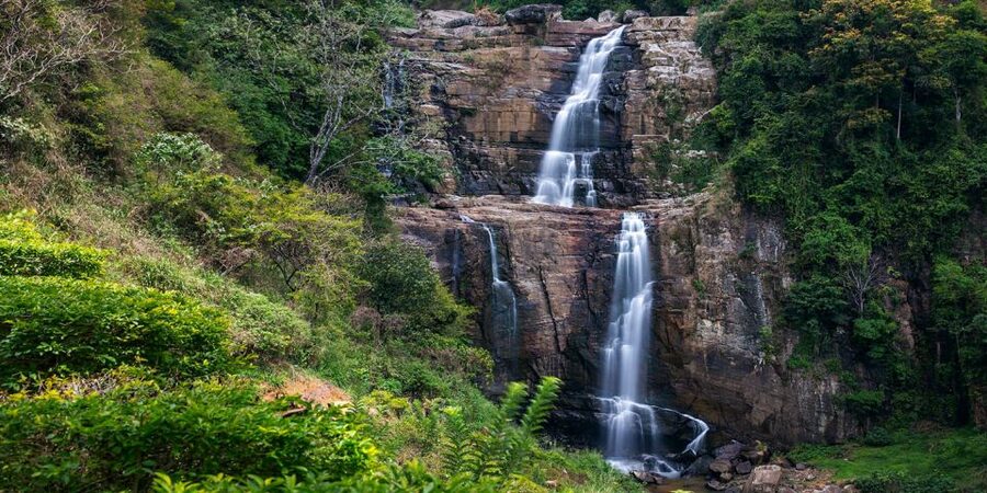 From Nuwara Eliya To Kandy Drop Tour - Arriving in Kandy by way of the Buddha statue