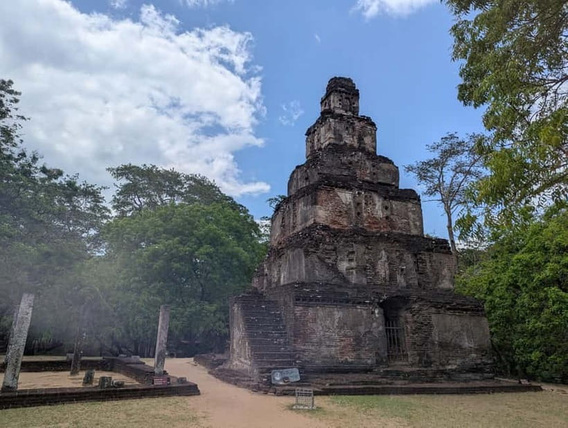 From Sigiriya:Polonnaruwa Day Tour with Farmers lunch - Gal Vihara and its rock-cut Buddhas