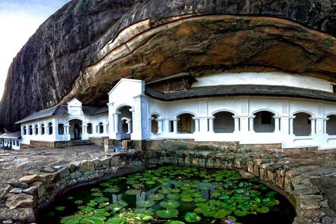 Full Day Tour to Sigiriya & Dambulla from Negombo - The early road to Dambulla