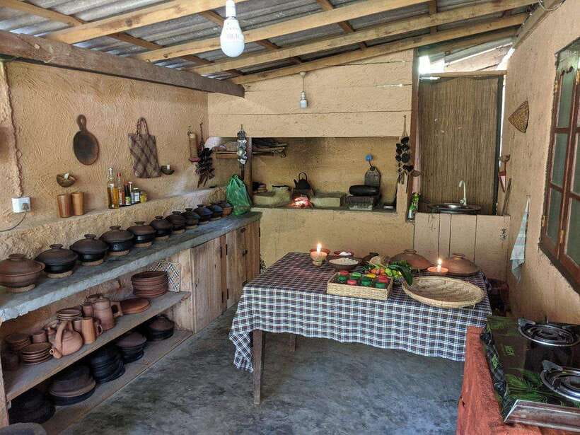 Galle: Cooking Class at a Local Home and Market Tour - Starting at the market in Galle