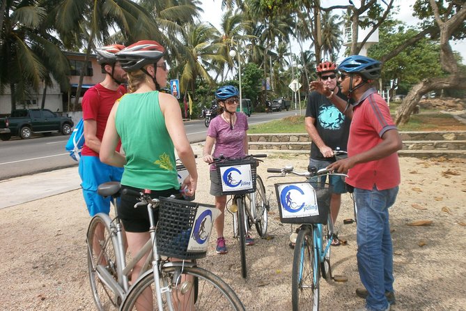 Galle Fort and City Cycling Tour - Choice of E-Bike or Manual - Two historic churches, two different chapters