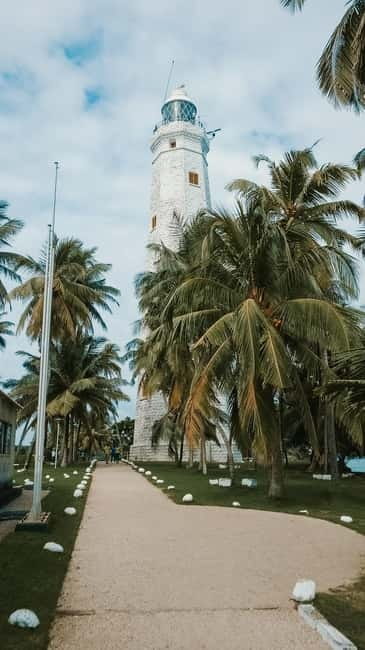 Galle Fort, Bentota, Hikkaduwa Beach: Day Tour from Colombo - Hikkaduwa brings the beach atmosphere