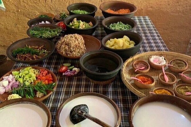Galle Unawatuna Cooking Class - Starting with produce, spices, and the local market
