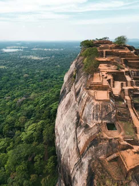 Get a private driver for day tours around Sri Lanka - Ella: beautiful destination, serious driving time