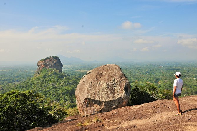 Guided Hike & Picnic with an Amazing View on Pidurangala Rock - Key points to know before you climb