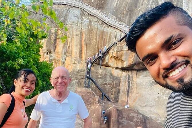 Guided Multi-Day Journey around Sri Lanka with Expert Driver - Day 4: Ella’s easy walks and roadside waterfalls