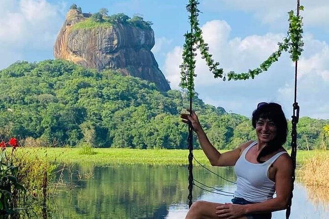 Guided Multi-Day Journey around Sri Lanka with Expert Driver - Day 2: Dambulla, Kandy’s sacred temple, and dance