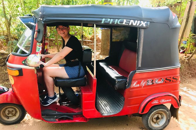 Half-Day Kandy City Tour by Tuk Tuk - Temple of the Sacred Tooth Relic: the essential Kandy visit
